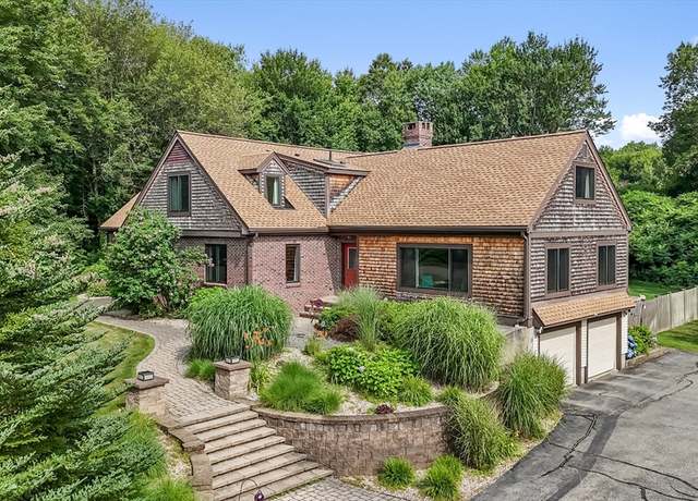 Property at 37 Bent Tree Dr, East Longmeadow, MA 01028, 5 beds, 3 baths