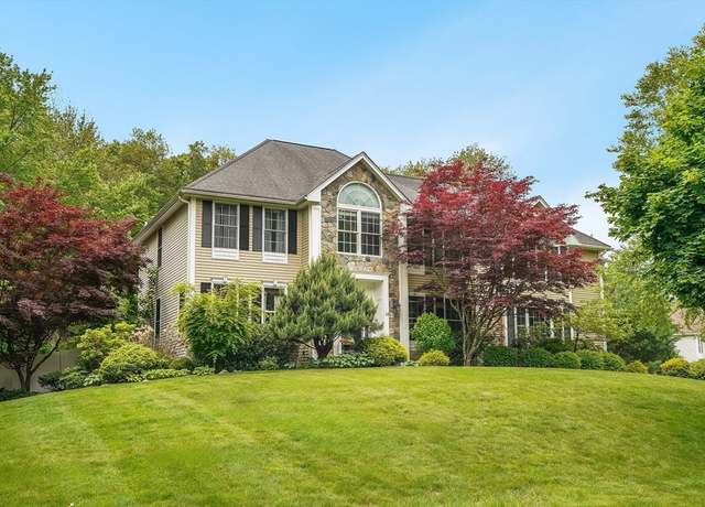 Property at 14 Arrowwood St, Methuen, MA 01844, 6 beds, 4.5 baths