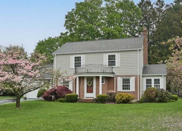 Property at 23 Neville Rd, Framingham, MA 01702, 3 beds, 1.5 baths