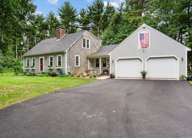 Property at 635 West St, Duxbury, MA 02332, 3 beds, 1.5 baths