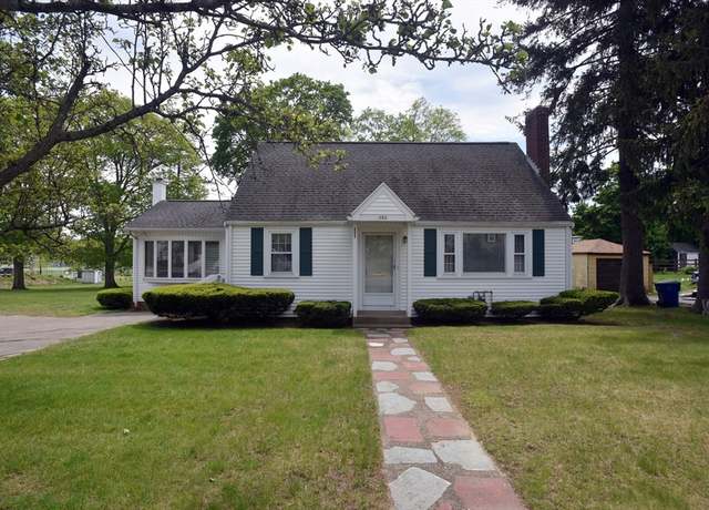 Property at 260 Reed St, Rockland, MA 02370, 3 beds, 1.5 baths