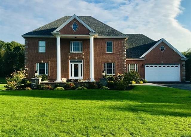 Property at 259 Lynch Ave, Somerset, MA 02726, 4 beds, 3 baths