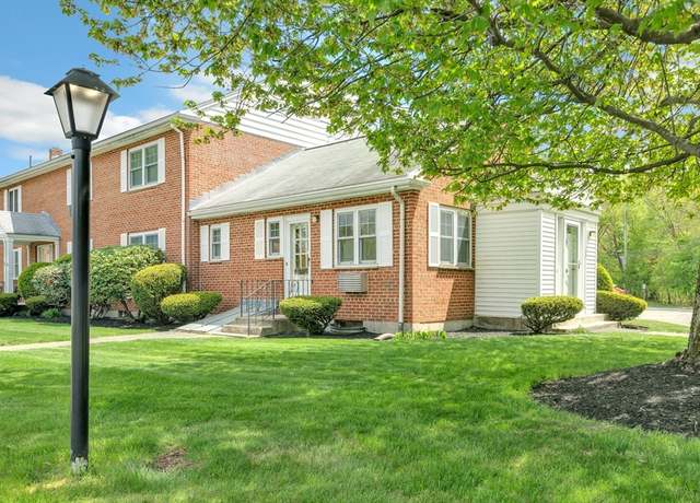 Property at 108 Emerson Gardens Rd #108, Lexington, MA 02420, 1 bed, 1 bath