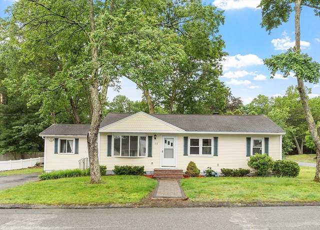 Property at 12 Edgelawn Ave, Chelmsford, MA 01863, 3 beds, 1 bath