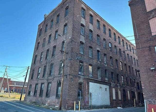 Property at 130 Middle Water St, Holyoke, MA 01040