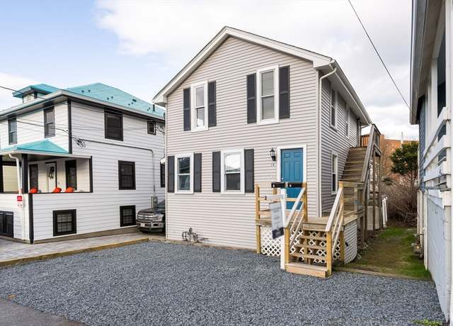 Property at 19 Berkley Rd, Hull, MA 02045, 3 beds, 2 baths