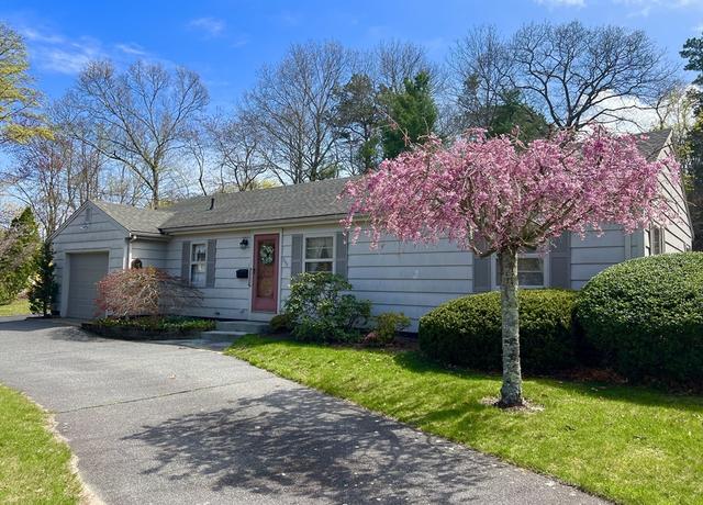 Property at 253 Sandwich St, Plymouth, MA 02360, 3 beds, 1 bath