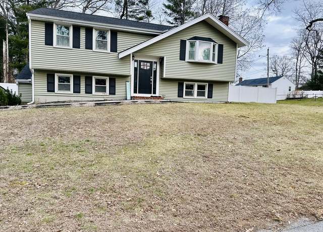Property at 33 Duffy Dr, Taunton, MA 02780, 3 beds, 2.5 baths