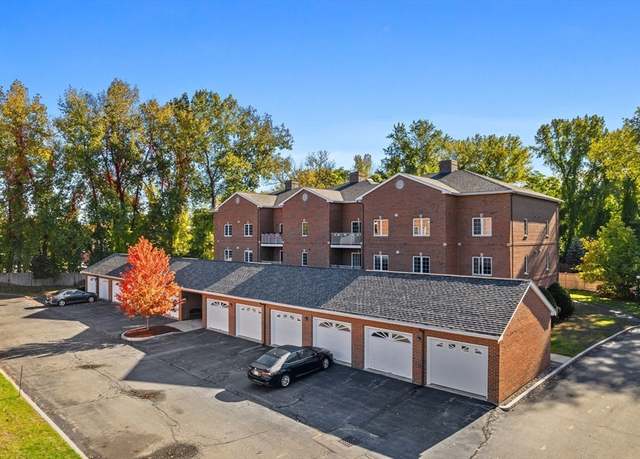 Property at 7 Conant Rd #20, Winchester, MA 01890, 2 beds, 2 baths