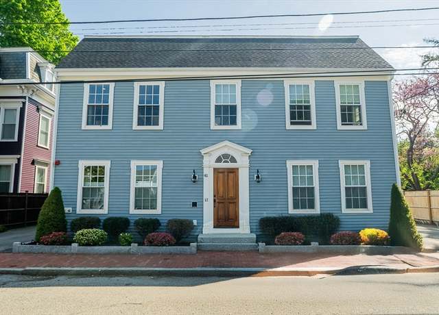 Property at 41 Washington Unit C, Newburyport, MA 01950, 2 beds, 1.5 baths
