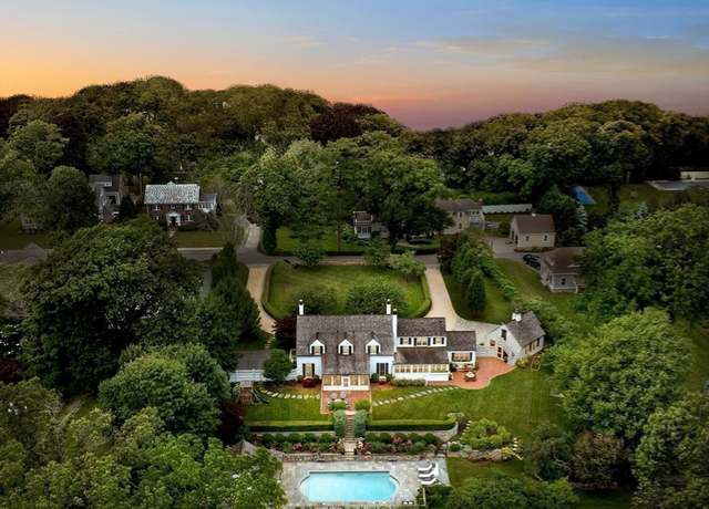 Property at 17 Cole Rd, Hingham, MA 02043, 5 beds, 5.5 baths