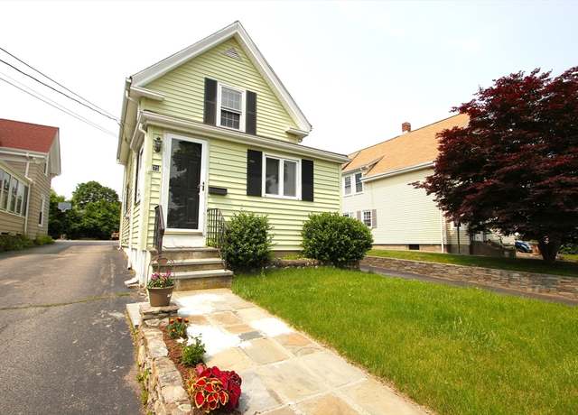 Property at 75 Wachusett St, Franklin, MA 02038, 3 beds, 1 bath