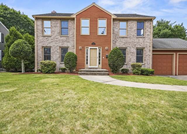 Property at 3 Westview Ter, Woburn, MA 01801, 4 beds, 2.5 baths