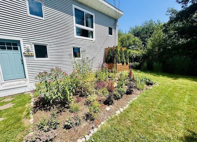 Property at 107 Dogwood St, Fairhaven, MA 02719, 2 beds, 1 bath