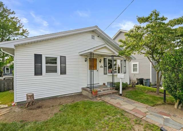 Property at 37 Meadow St, Quincy, MA 02171, 2 beds, 1 bath