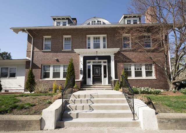 Property at 66 William St, Worcester, MA 01609, 6 beds, 3.5 baths