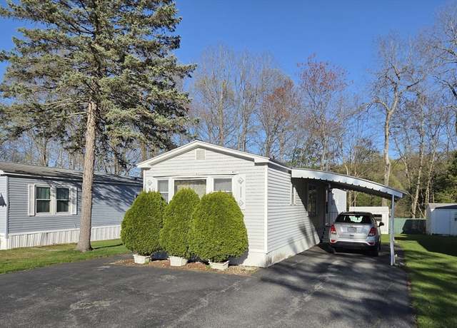Property at 88 Victoria Ln, Marlborough, MA 01752, 2 beds, 1.5 baths