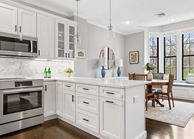 Property at 13 Monument Sq #2, Boston, MA 02129, 2 beds, 2 baths