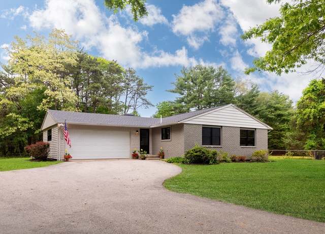 Property at 26 Winter St, Duxbury, MA 02332, 3 beds, 2 baths