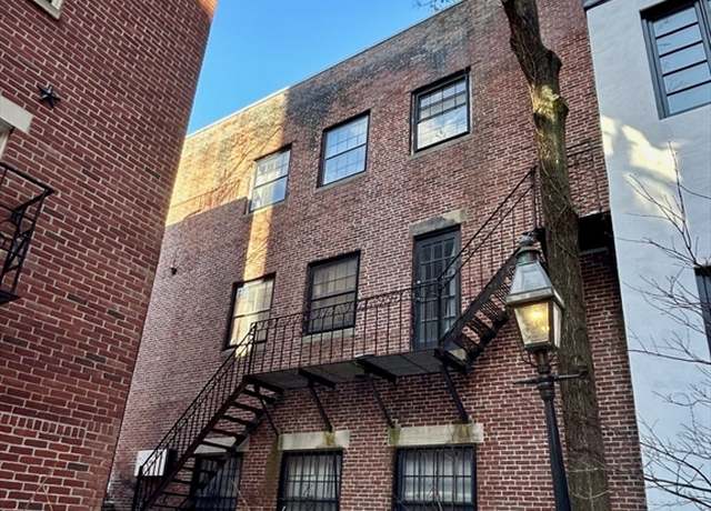 Property at 9 Spruce Ct, Boston, MA 02108, 4 beds, 6 baths