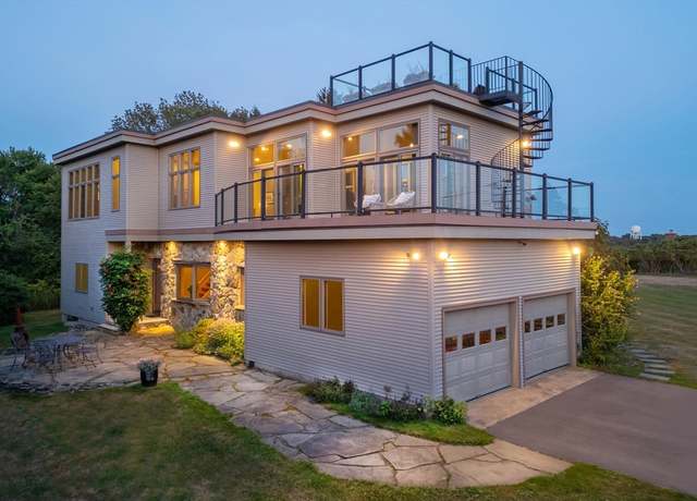 Property at 8 Goldfinch Way, Ipswich, MA 01938, 3 beds, 3.5 baths