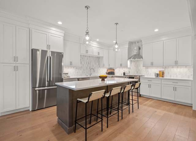 Property at 5 Granville Ln Unit 79, Amesbury, MA 01913, 3 beds, 2.5 baths