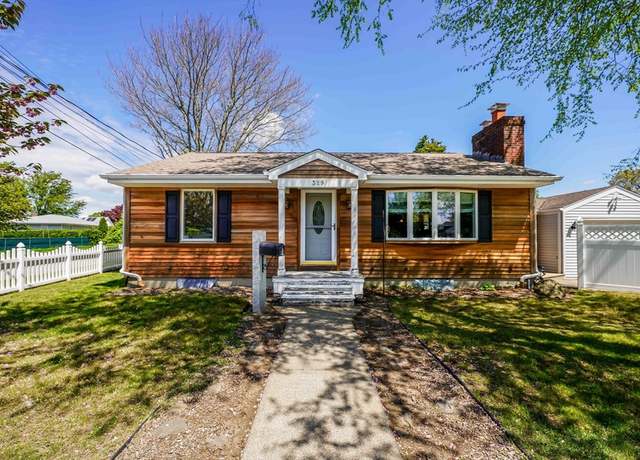 Property at 329 Brooklawn Ave, New Bedford, MA 02745, 2 beds, 1.5 baths