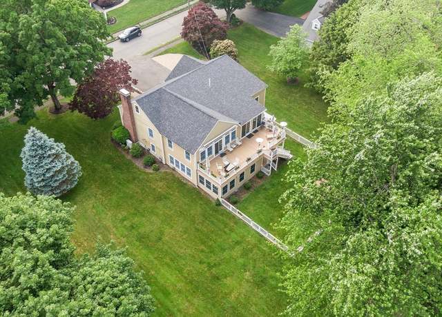 Property at 9 New Meadow Rd, Lynnfield, MA 01940, 4 beds, 3.5 baths