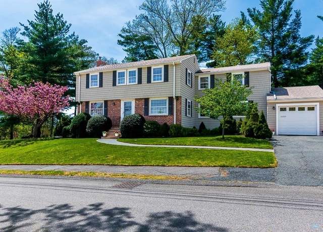 Property at 31 Bonney Ln, Dedham, MA 02026, 4 beds, 2.5 baths
