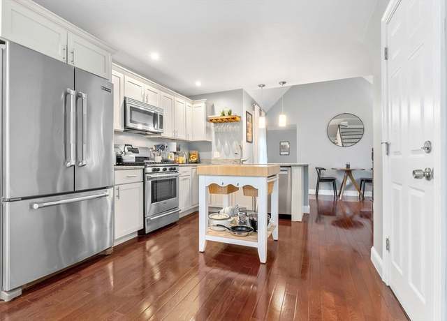 Property at 156 Park St #2, Medford, MA 02155, 2 beds, 2 baths