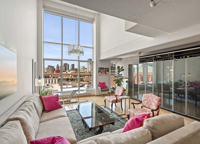 Property at 25 Channel Center St #807, Boston, MA 02210, 1 bed, 1.5 baths