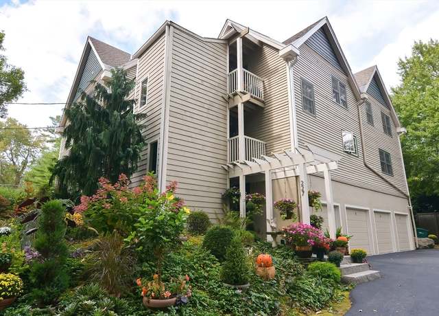 Property at 227 Reservoir St #4, Norton, MA 02766, 2 beds, 2.5 baths