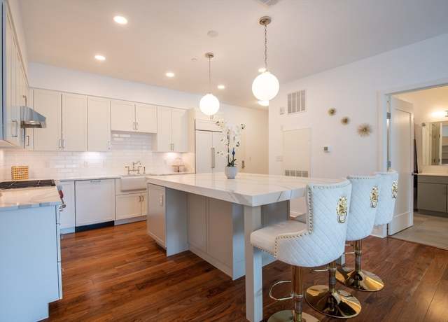 Property at 3531 Washington St #316, Boston, MA 02130, 3 beds, 2 baths