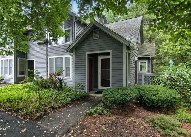 Property at 5 Amity Pl #5, Amherst, MA 01002, 3 beds, 2.5 baths