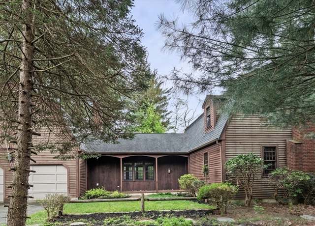 Property at 145 Essex St, Hamilton, MA 01982, 3 beds, 2.5 baths