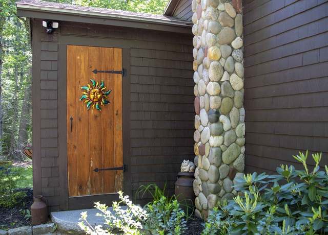 Property at 11 N.shore Rd, Chester, NH 03036, 3 beds, 1 bath