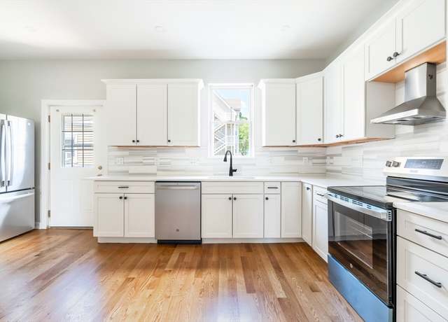 Property at 39 Mount Pleasant St, Somerville, MA 02145, 4 beds, 2 baths