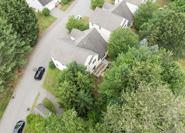 Property at 5 Equestrian Ln Unit 5, Chelmsford, MA 01824, 4 beds, 2.5 baths