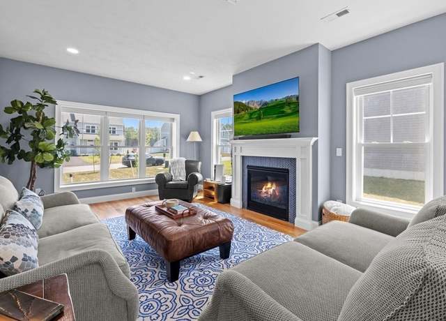 Property at 19 Charles Dr, Kingston, MA 02364, 4 beds, 2.5 baths
