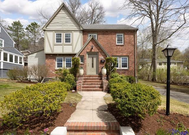 Property at 236 Beverly Rd, Brookline, MA 02467, 4 beds, 2.5 baths