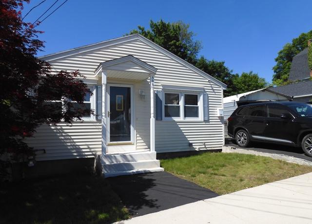 Property at 346 University Ave, Lowell, MA 01854, 3 beds, 1.5 baths