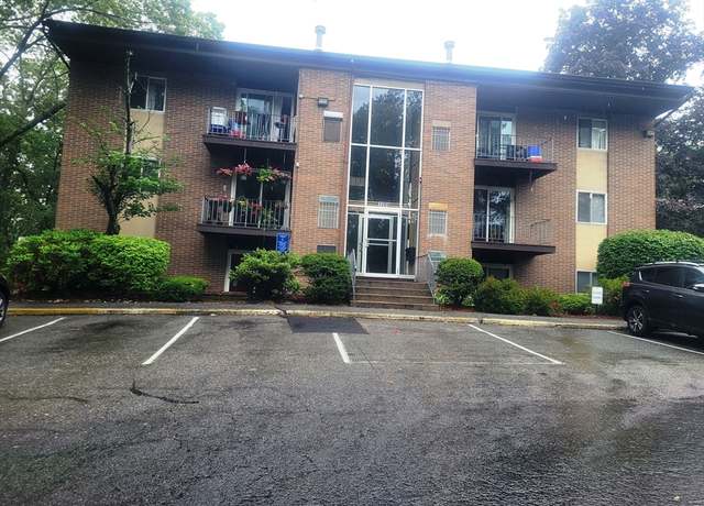 Property at 1285 Lawrence St Unit C8, Lowell, MA 01852, 2 beds, 1 bath