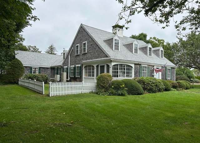Property at 109 Pleasant St, Yarmouth, MA 02664, 4 beds, 3.5 baths