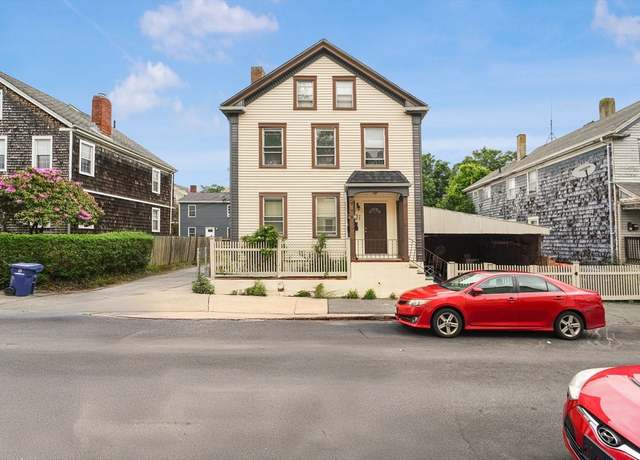 Property at 39 Smith St, New Bedford, MA 02740, 8 beds, 3 baths