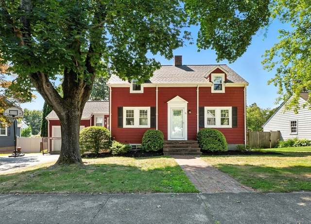 Property at 47 Aborn Ave, Wakefield, MA 01880, 3 beds, 1.5 baths