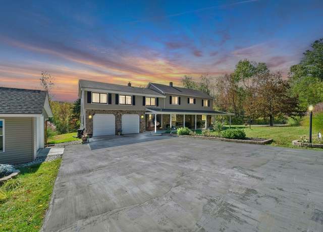 Property at 170 Timberidge Dr, Russell, MA 01071, 5 beds, 3 baths