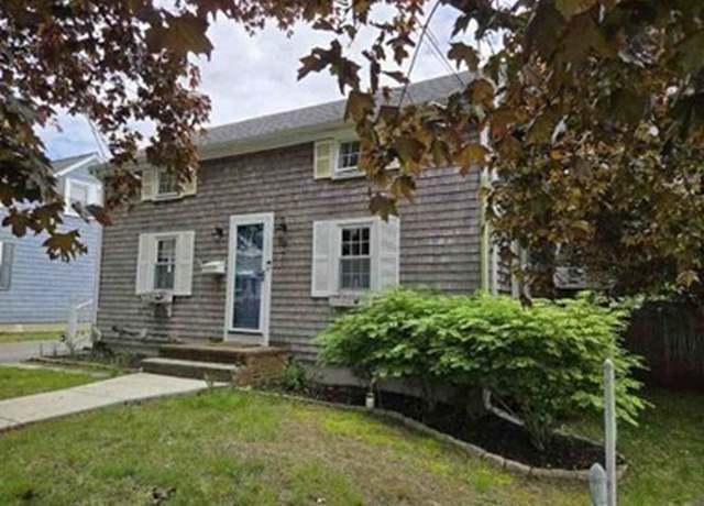 Property at 1024 Marion St, New Bedford, MA 02745, 2 beds, 1.5 baths