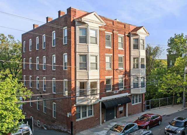 Property at 72 River St #8, Haverhill, MA 01832, 2 beds, 1 bath
