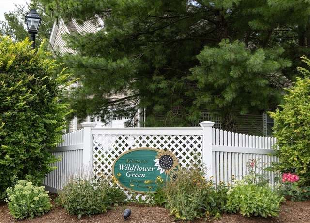 Property at 37 Daisy Ln #37, Raynham, MA 02767, 2 beds, 1.5 baths