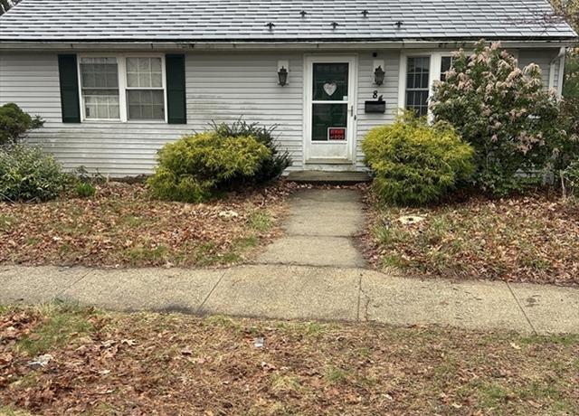 Property at 84 Eleanor Rd, Springfield, MA 01108, 2 beds, 1 bath